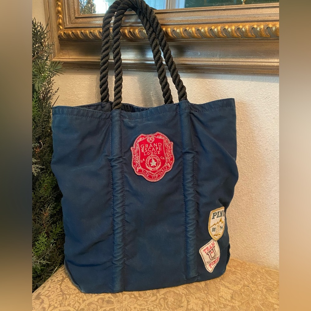 Victoria's Secret PINK Grand Escape Tote Bag